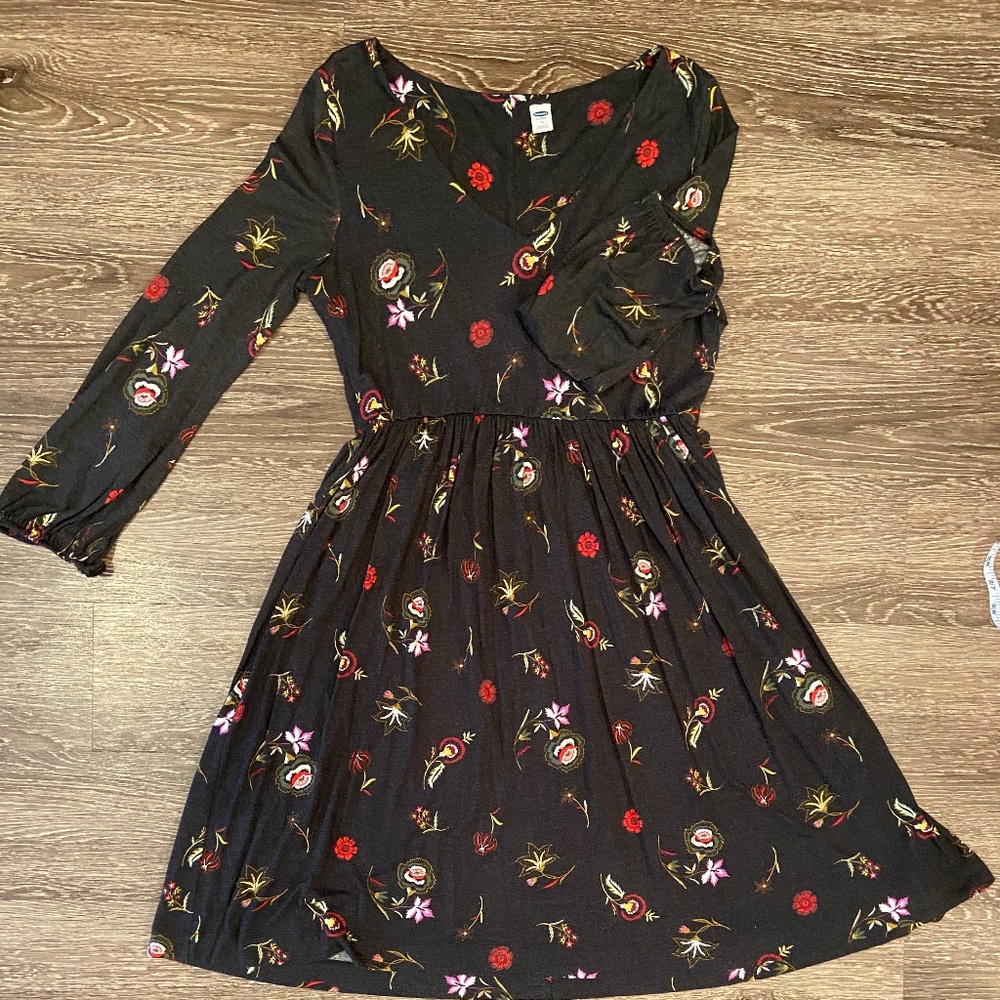 Old Navy - DARK GRAY Floral Print Fit & Flair